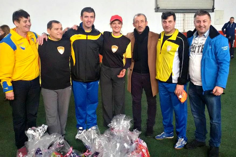 Mehmed Bazdarevic odbradovao djecu Skole fudbala Respekt